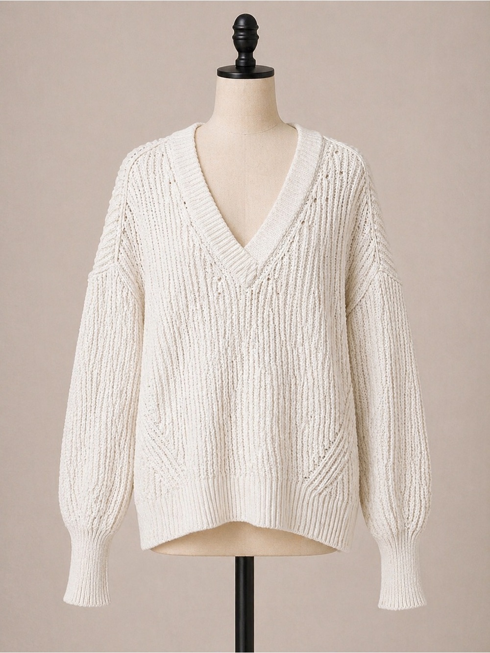 aerie Off-White Chunky V-Neck Sweater
